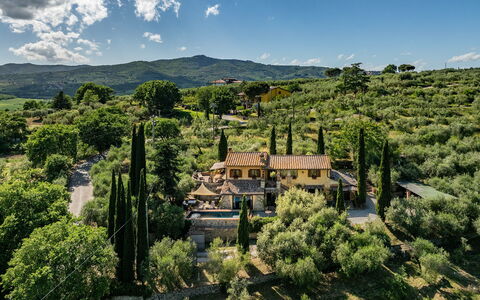 Colle Calzolaro 8: Struik, Landschap, Landgoed, Landscaping, Dicht Struikgewas, Bergdorp, Villa