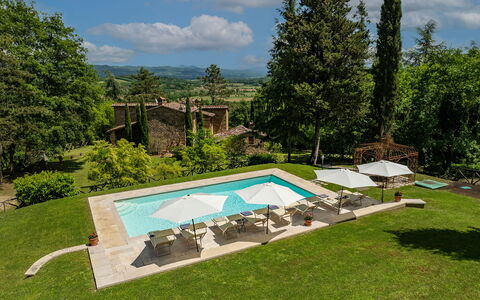 Villa Palazzolo 8: Zwembad, Toevlucht, Buitenmeubels, Meubilair, Ligstoel, Paraplu, Eco Hotel, Landgoed, Villa, Tuin