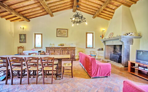 Poggio Conca: Kamer, Eigendom, Gebouw, Meubilair, Interieur Ontwerp, Plafond, Huis, Verdieping, Onroerend Goed, Landgoed