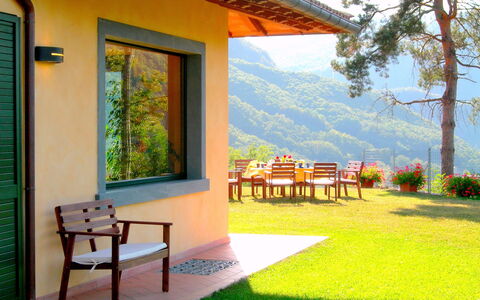 Villa Saida: Natuur, Eigendom, Natuurlijk Landschap, Huis, Kamer, Huis, Veranda, Gebouw, Interieur Ontwerp, Muur