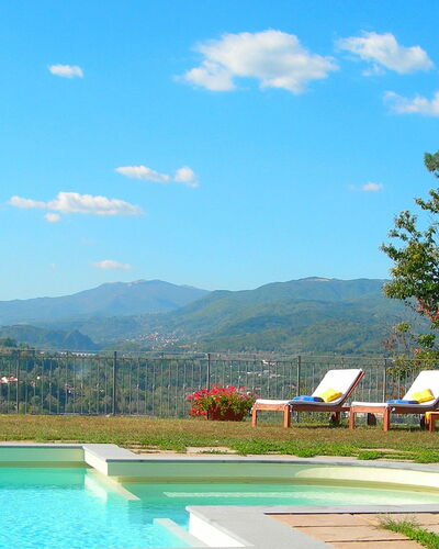 Villa Saida: Natuurlijk Landschap, Natuur, Eigendom, Zwembad, Lucht, Huis, Onroerend Goed, Vrije Tijd, Landschap, Berg