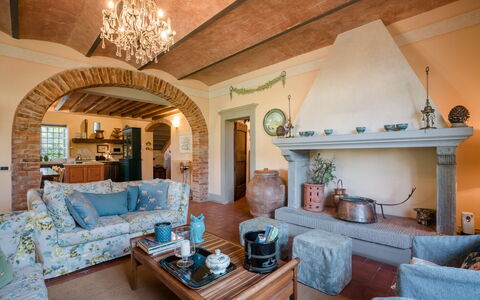 Villa Fontine: Kamer, Eigendom, Woonkamer, Meubilair, Gebouw, Interieur Ontwerp, Onroerend Goed, Huis, Huis, Landgoed