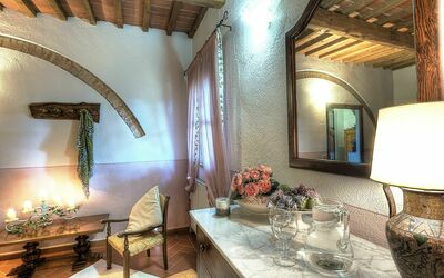 Montelopio 1: Kamer, Eigendom, Interieur Ontwerp, Gebouw, Plafond, Meubilair, Huis, Architectuur, Onroerend Goed, Woonkamer