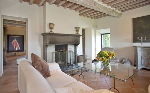 La Maccinaia 14: Eigendom, Kamer, Woonkamer, Meubilair, Gebouw, Interieur Ontwerp, Plafond, Huis, Onroerend Goed, Verdieping