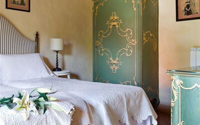 Twin bedroom