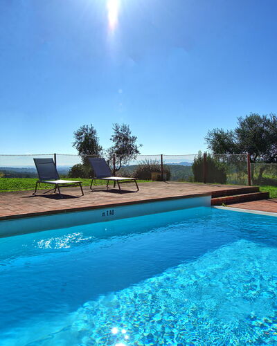 Fornacino: Water, Lucht, Fabriek, Watervoorraden, Dag, Eigendom, Licht, Natuur, Zwembad, Azure