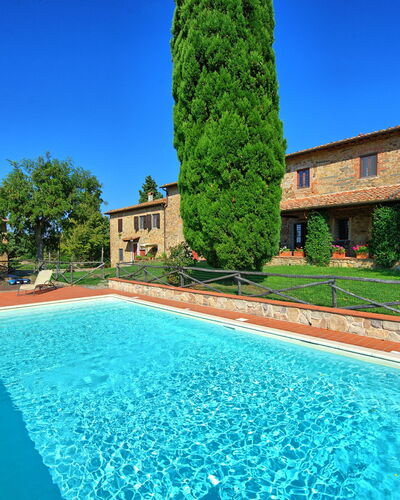 Il Frantoio: Zwembad, Eigendom, Onroerend Goed, Gebouw, Huis, Landgoed, Vrije Tijd, Architectuur, Villa, Woongebied