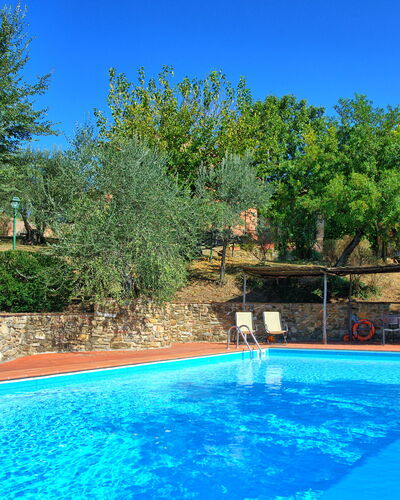 La Selva: Zwembad, Eigendom, Natuurlijk Landschap, Onroerend Goed, Vrije Tijd, Boom, Huis, Landgoed, Huis, Backyard