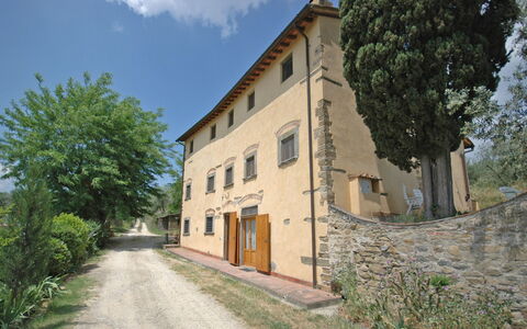 Le Vasche: Eigendom, Gebouw, Huis,  Dorf\, Onroerend Goed, Architectuur, Landgoed, Facade, Buurt, Landelijk Gebied