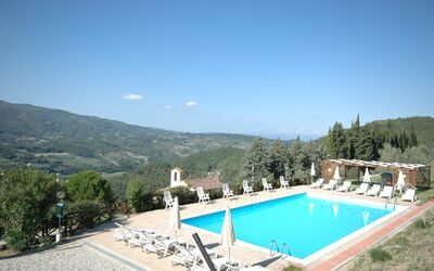 Fattoria Il Monte: Zwembad, Eigendom, Huis, Onroerend Goed, Gebouw, Villa, Vakantie, Landgoed, Vrije Tijd, Toevlucht