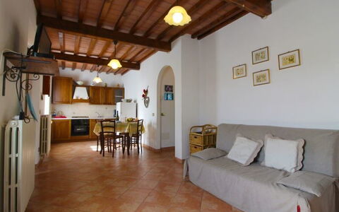 Villa Alabastro: Kamer, Eigendom, Gebouw, Meubilair, Verdieping, Plafond, Interieur Ontwerp, Huis, Onroerend Goed, Straal