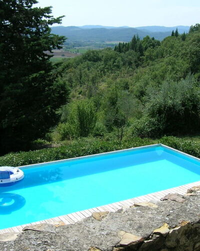 Casa Rossa: Water, Fabriek, Lucht, Natuur, Zwembad, Rechthoek, Boom, Gras, Schaduw, Vrije Tijd