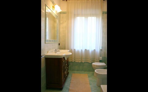 Casa Felice: Kamer, Badkamer, Eigendom, Interieur Ontwerp, Meubilair, Gebouw, Verdieping, Huis, Loodgieterswerkinrichting, Architectuur