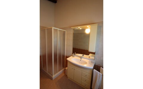 Il Viaggiolo: Eigendom, Kamer, Gebouw, Badkamer, Interieur Ontwerp, Meubilair, Huis, Onroerend Goed, Architectuur, Verdieping