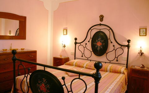 Podere San Bono: Kamer, Eigendom, Meubilair, Interieur Ontwerp, Gebouw, Huis, Slaapkamer