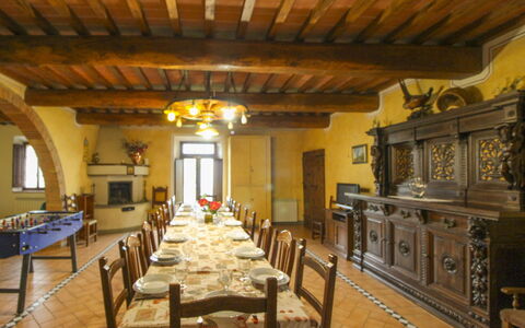 Casa Bella: Meubilair, Tafel, Interieur Ontwerp, Flooring, Kamer, Keuken En Eettafel, Eetkamer, Stoel, Plafond, Lichte Inrichting