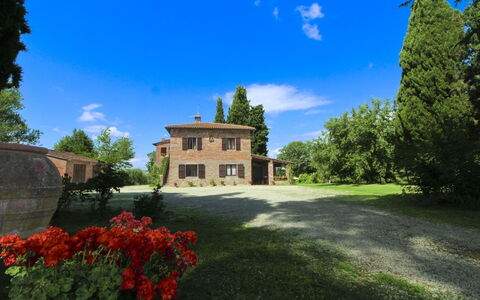 Villa Cecilia: Huis, Huis, Landgoed, Verblijf, Gazon, Tuin, Landscaping, Boerderij, Hacienda, Werf