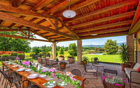 Podere Sant'angelo: Eigendom, Onroerend Goed, Gebouw, Landgoed, Toevlucht, Kamer, Patio, Huis, Veranda, Interieur Ontwerp