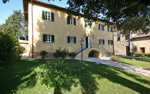 Dante: Eigendom, Gebouw, Huis, Landgoed, Onroerend Goed, Huis, Architectuur, Villa, Herenhuis, Woongebied
