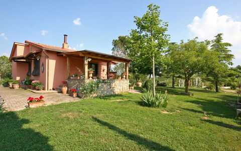 Casa Cipressi: Eigendom, Huis, Werf, Huis, Gebouw, Onroerend Goed, Land Lot, Verblijf, Boerderij, Landgoed