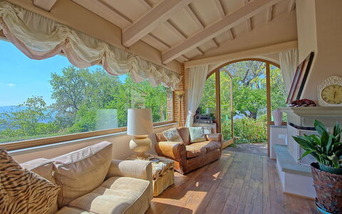 Gellino: Eigendom, Kamer, Gebouw, Onroerend Goed, Landgoed, Plafond, Interieur Ontwerp, Huis, Huis, Meubilair