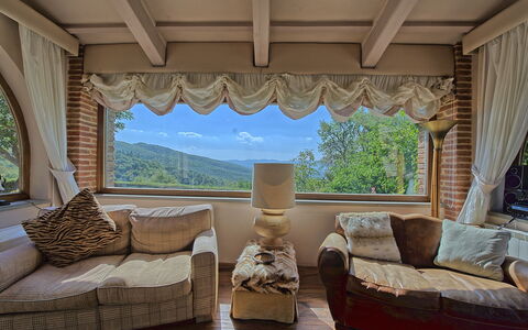 Gellino: Woonkamer, Eigendom, Kamer, Interieur Ontwerp, Meubilair, Gordijn, Muur, Onroerend Goed, Venster Behandeling, Plafond