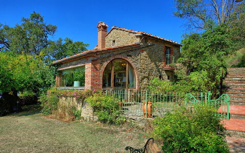 Gellino: Eigendom, Huis, Onroerend Goed, Huis, Gebouw, Verblijf, Landelijk Gebied, Boom, Architectuur, Landgoed