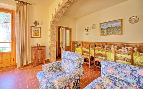 Casale Ambra: Kamer, Eigendom, Meubilair, Gebouw, Huis, Onroerend Goed, Interieur Ontwerp, Huis, Woonkamer, Tafel