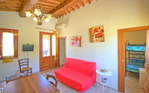 Villa Roberto: Kamer, Eigendom, Meubilair, Gebouw, Slaapkamer, Huis, Onroerend Goed, Interieur Ontwerp, Bed, Verdieping