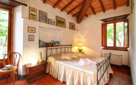 Civitella: Eigendom, Kamer, Meubilair, Gebouw, Slaapkamer, Bed, Plafond, Huis, Interieur Ontwerp, Onroerend Goed