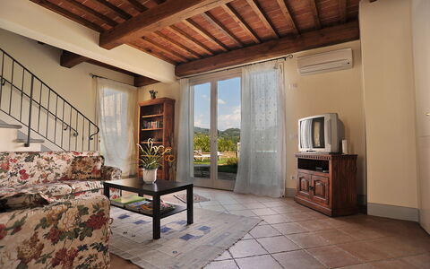 Casa Fabrizio: Meubilair, Fabriek, Bloempot, Kamerplant, Hout, Gebouw, Interieur Ontwerp, Tafel, Comfort, Cabinetry