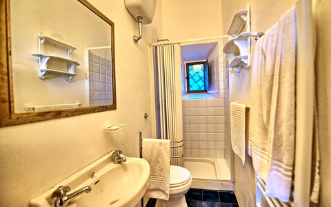 Il Principe: Kamer, Badkamer, Eigendom, Interieur Ontwerp, Gebouw, Onroerend Goed, Architectuur, Huis, Suite, Meubilair