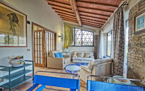 Poggiluglio: Kamer, Eigendom, Gebouw, Interieur Ontwerp, Huis, Meubilair, Plafond, Onroerend Goed, Huis, Architectuur