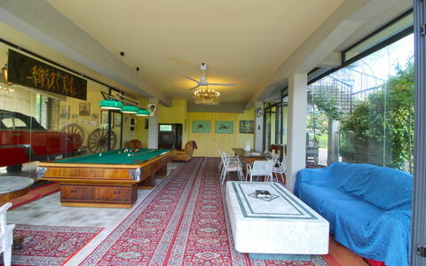 Villa Quattro Mori: Eigendom, Kamer, Gebouw, Interieur Ontwerp, Meubilair, Onroerend Goed, Huis, Huis, Woonkamer, Plafond