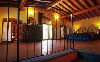 Cerchi 6: Gebouw, Kamer, Interieur Ontwerp, Architectuur, Huis, Plafond, Deur