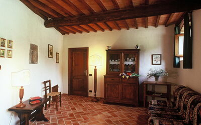 Cerchi 1: Eigendom, Kamer, Gebouw, Huis, Interieur Ontwerp, Plafond, Meubilair, Verdieping, Onroerend Goed, Straal