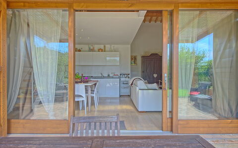 Capannino: Eigendom, Kamer, Huis, Gebouw, Deur, Meubilair, Interieur Ontwerp, Huis, Home Deur, Onroerend Goed