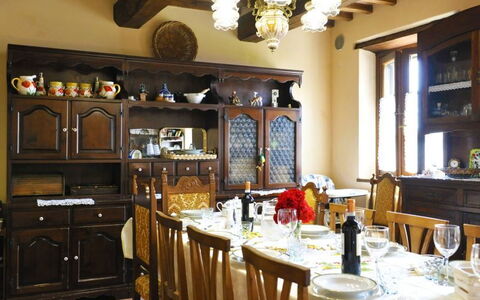 Casetta i Ciliegi: Kamer, Gebouw, Eigendom, Meubilair, Interieur Ontwerp, Countertop, Cabinetry, Tafel, Eetkamer, Keuken