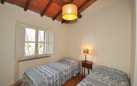 Casamare: Slaapkamer, Kamer, Eigendom, Bed, Meubilair, Plafond, Gebouw, Laken, Bed Frame, Huis