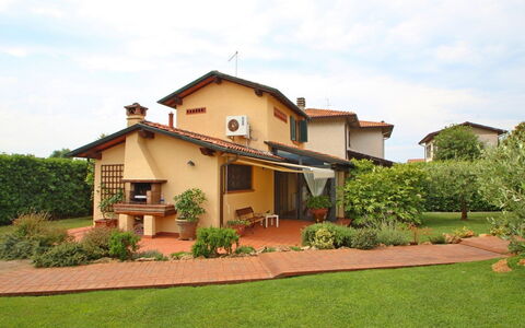 Casa Daniela: Woongebied, Struik, Huis, Dak, Huis, Tuin, Werf, Hacienda, Schaduw