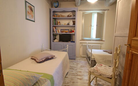 Casa Roberto: Meubilair, Bed, Slaapkamer, Interieur Ontwerp, Hout, Verdieping, Flooring, Laken, Bedding, Kamer