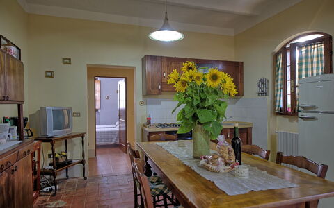 Casa Catia: Kamer, Eigendom, Eetkamer, Gebouw, Meubilair, Interieur Ontwerp, Plafond, Tafel, Verdieping, Huis