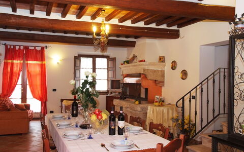 Casale Biancospino: Eigendom, Kamer, Gebouw, Plafond, Huis, Straal, Interieur Ontwerp, Meubilair, Eetkamer, Onroerend Goed